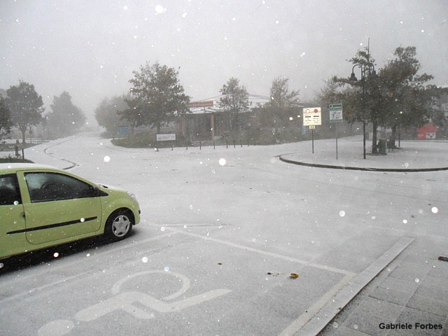 Der erste Schnee auf der Wasserkuppe 8.10.2011